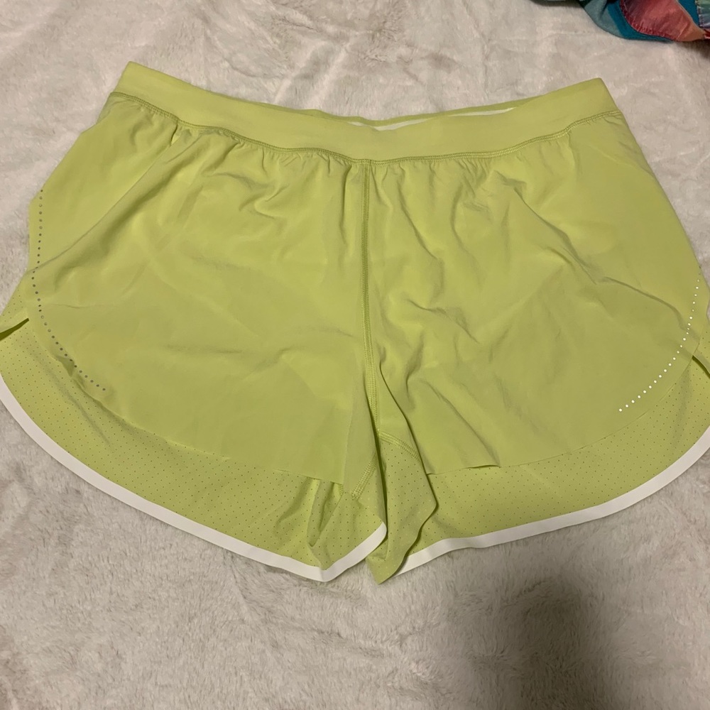 Find your pace 3” shorts size 14